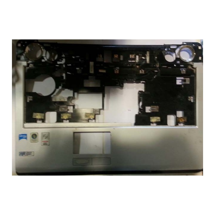 Plasturgie de base dessus Toshiba satellite P200 | ABIMEDIA
