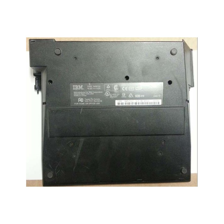 IBM ThinkPad Port Replicator 74P6733 - Reconditionné